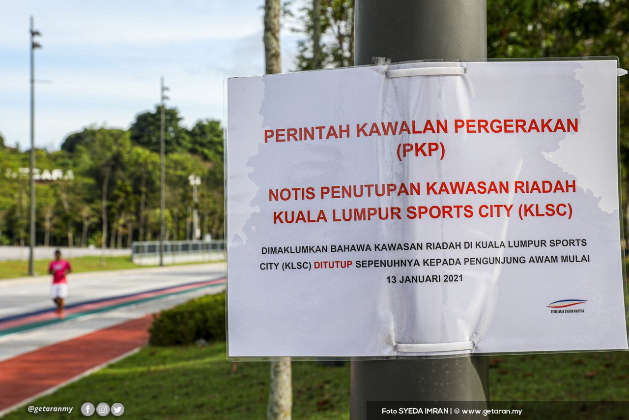 Notis penutupan kawasan rekreasi di sekitar Stadium Nasional Bukit Jalil