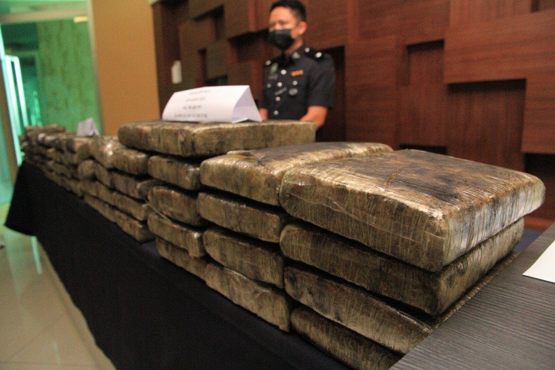 Semua dadah yang dirampas ini bernilai RM194,000.