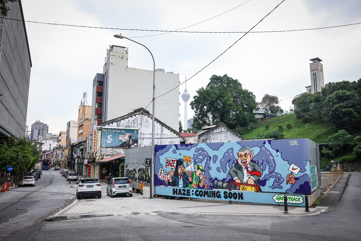 Mural ini adalah sebahagian daripada gerakan lebih besar yang dipimpin oleh Greenpeace Malaysia.