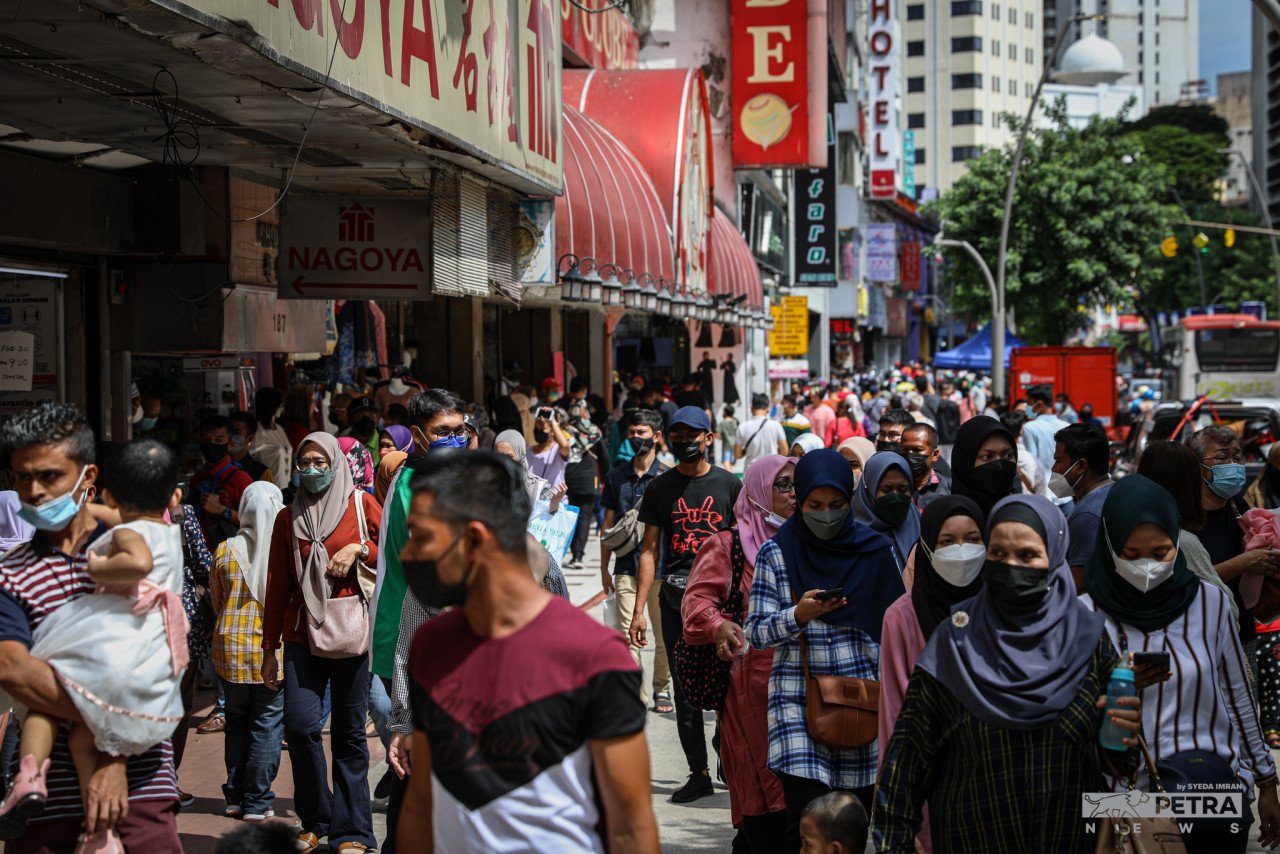 Suasana Jalan TAR semasa bulan Ramadan - Gambar Fail