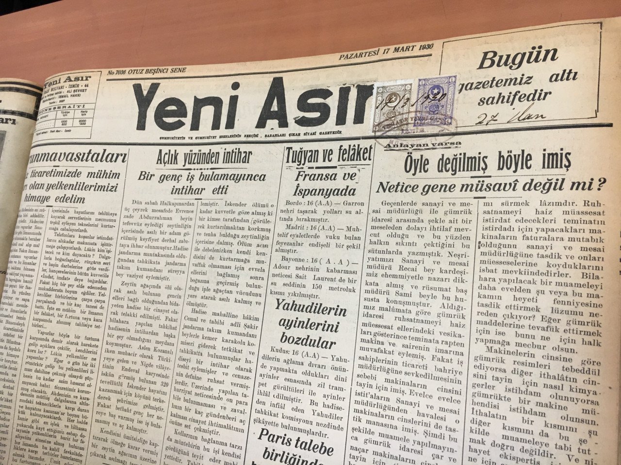 Akhbar Turki lama yang menjadi sumber rujukan yang didapati daripada perpustakaan besar di Istanbul