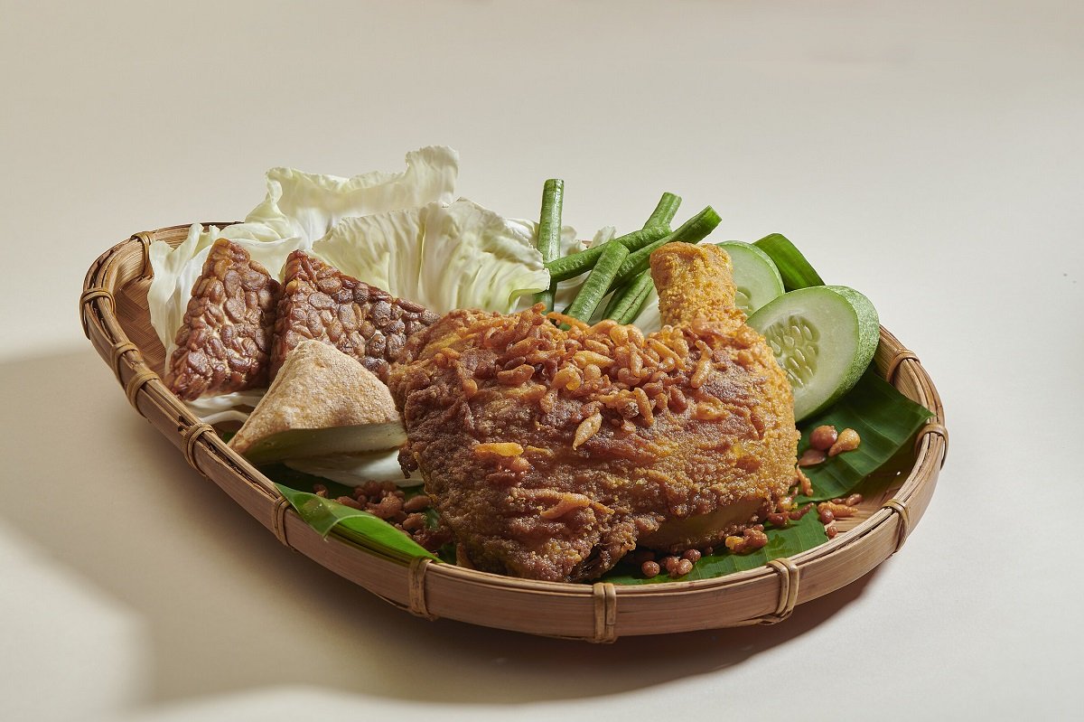 Ayam Kilau - Gambar The Chicken Rice Shop