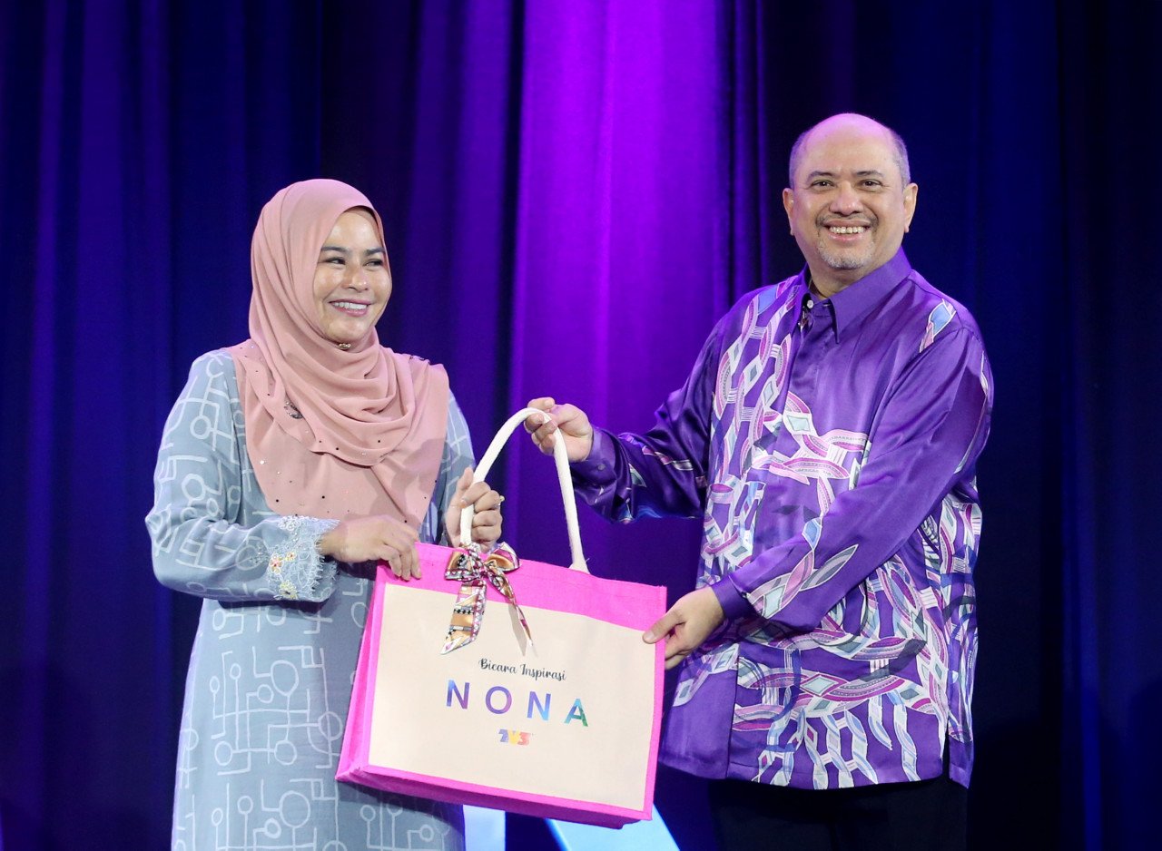 Dr. Noraini Ahmad (kiri) dan Syed Hussian Aljunid - Gambar Media Prima