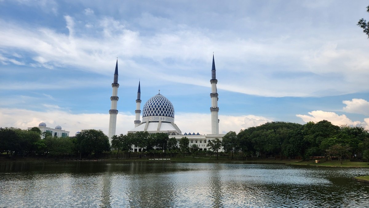 Masjid Biru - Gambar Rahayu MN
