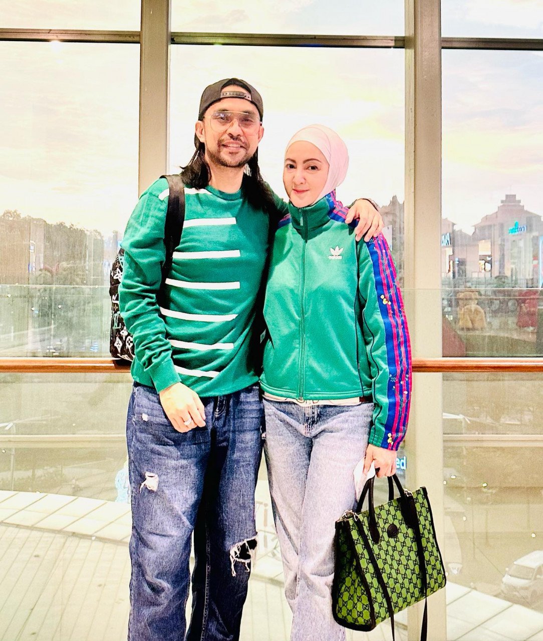 Gambar Mawi dan Ekin yang dikongsi bersama melalui akaun Instagram masing-masing kira-kira dua minggu lalu. - gambar Instagram 