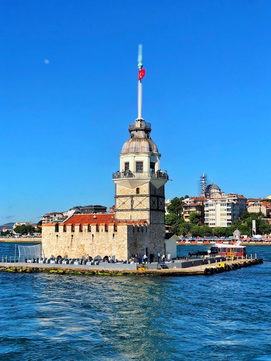 Menara yang terletak di Selat Bosporus ini berfungsi sebagai monumen muzium - Gambar Unsplash