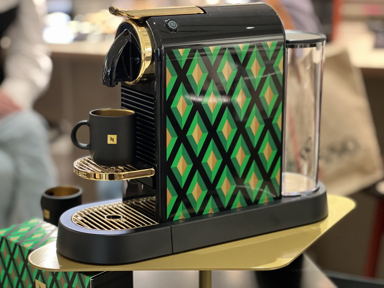 Mesin kopi Nespresso CitiZ edisi terhad ini memberikan penghayatan budaya Itali yang direka dengan elegan - Gambar oleh Izwan Ramlan
