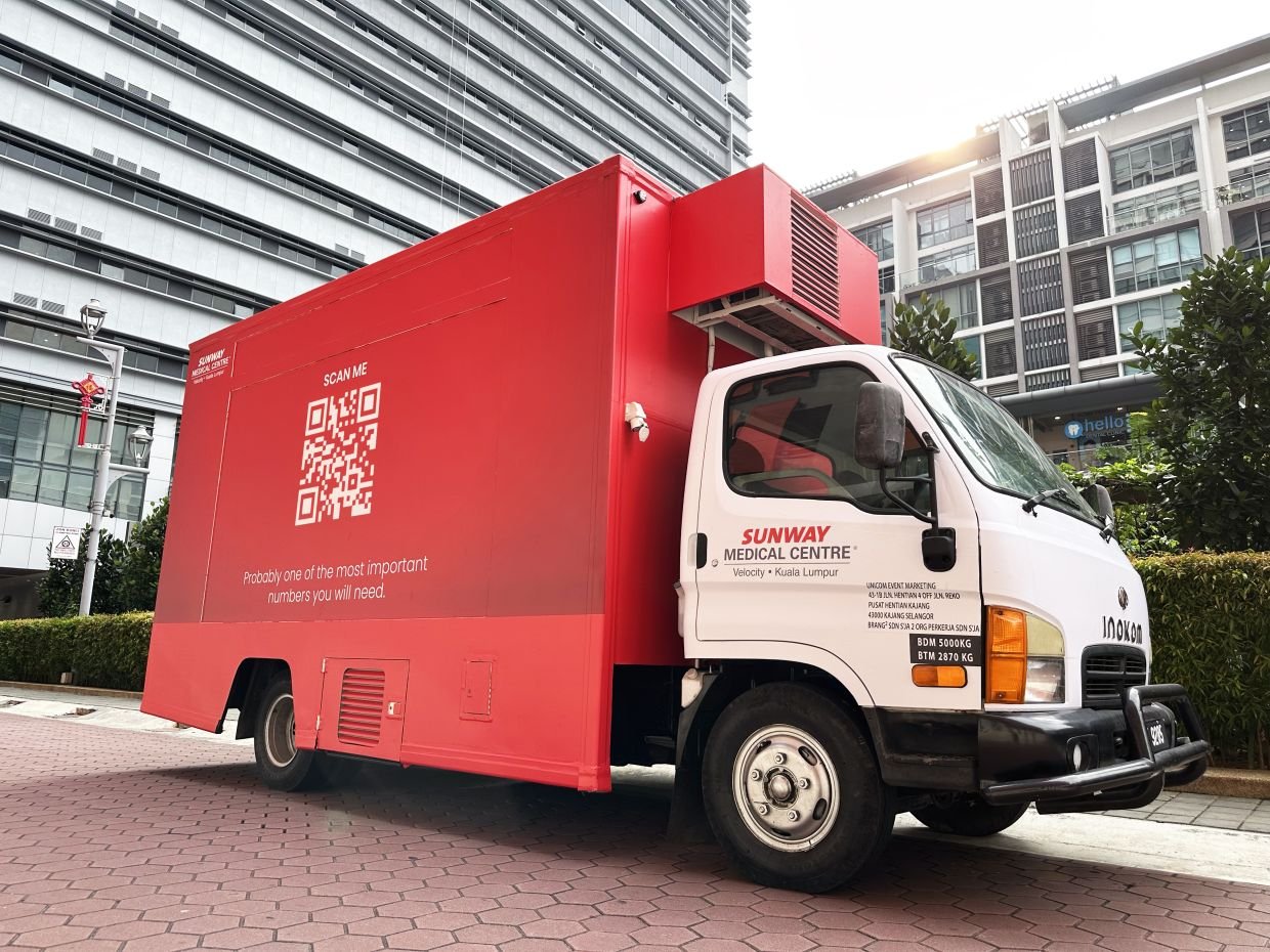 Trak mudah alih akan mengunjungi komuniti sekitar Kuala Lumpur. gambar SMCV