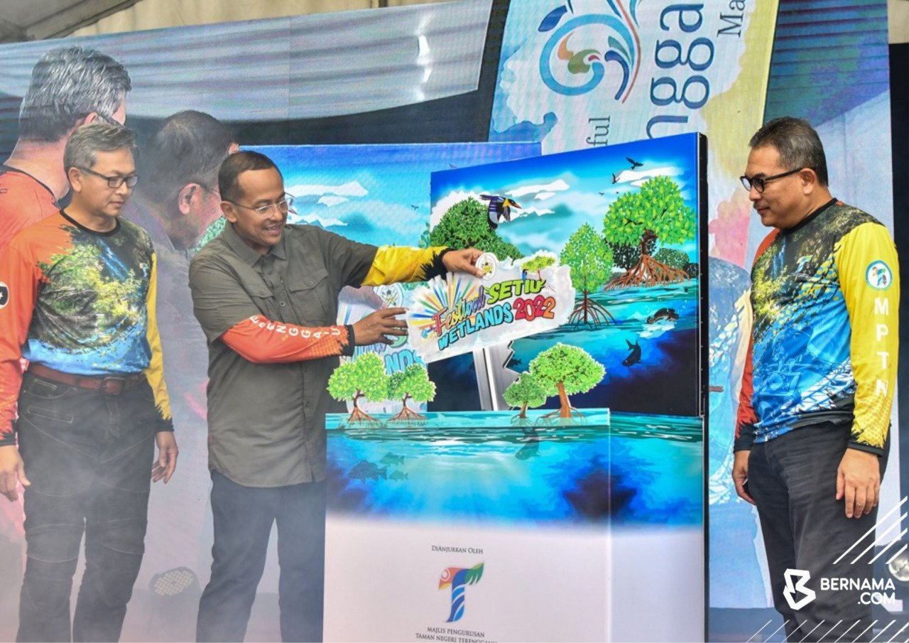 Dr Ahmad Samsuri Mokhtar di acara Majlis Perasmian Festival Setiu Wetlands 2022  - Gambar Bernama