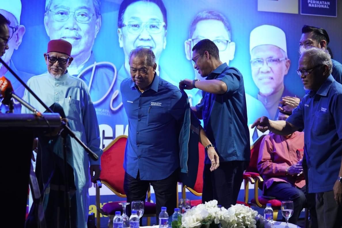 Gambar Facebook Muhyiddin Yassin