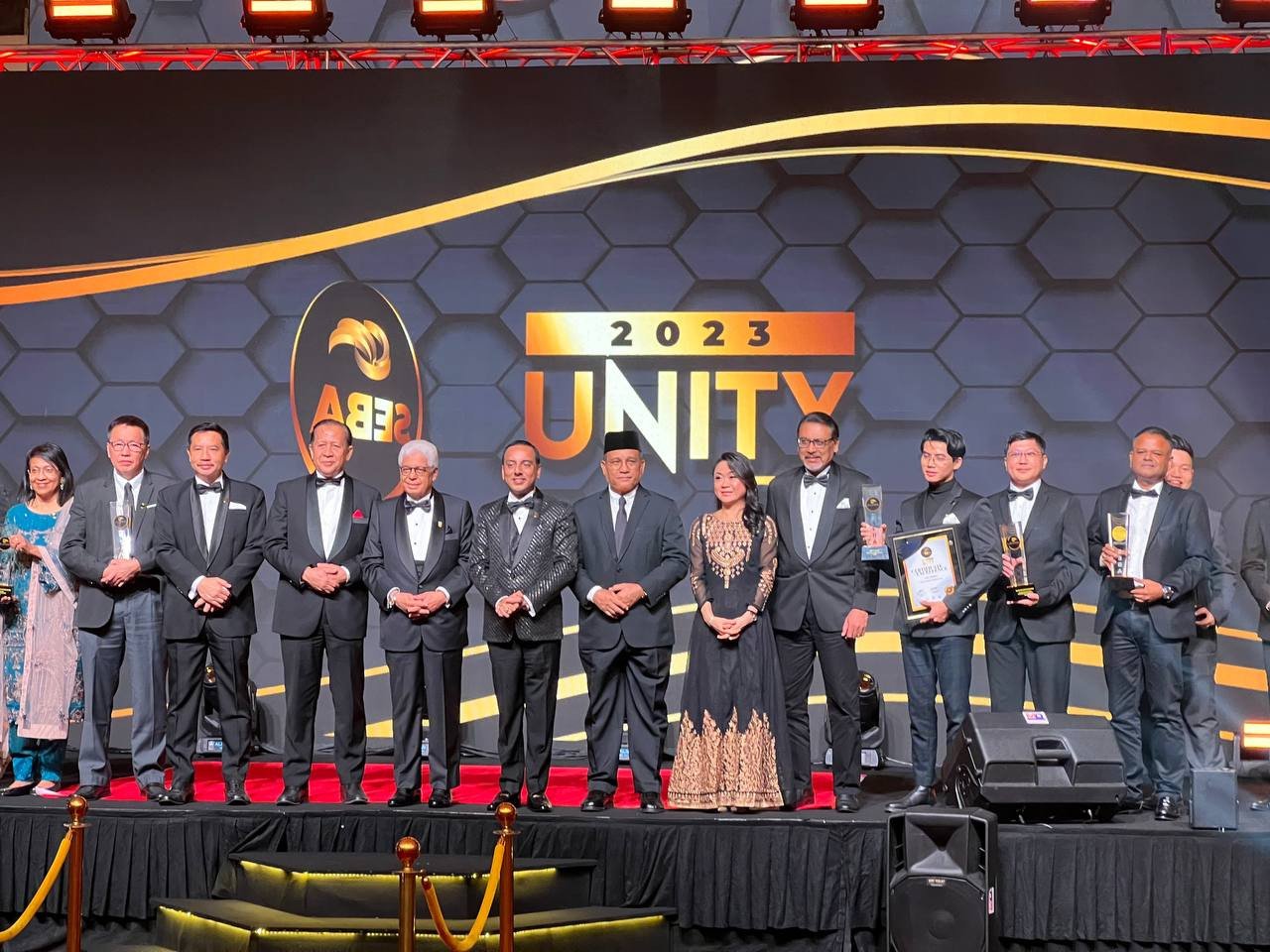 Seba Awards adalah majlis anugerah yang memberi penghargaan kepada  usahawan-usahawan dan perusahaan kecil dan sederhana Malaysia serta meliputi Asia Tenggara. - Gambar Zoey Rahman