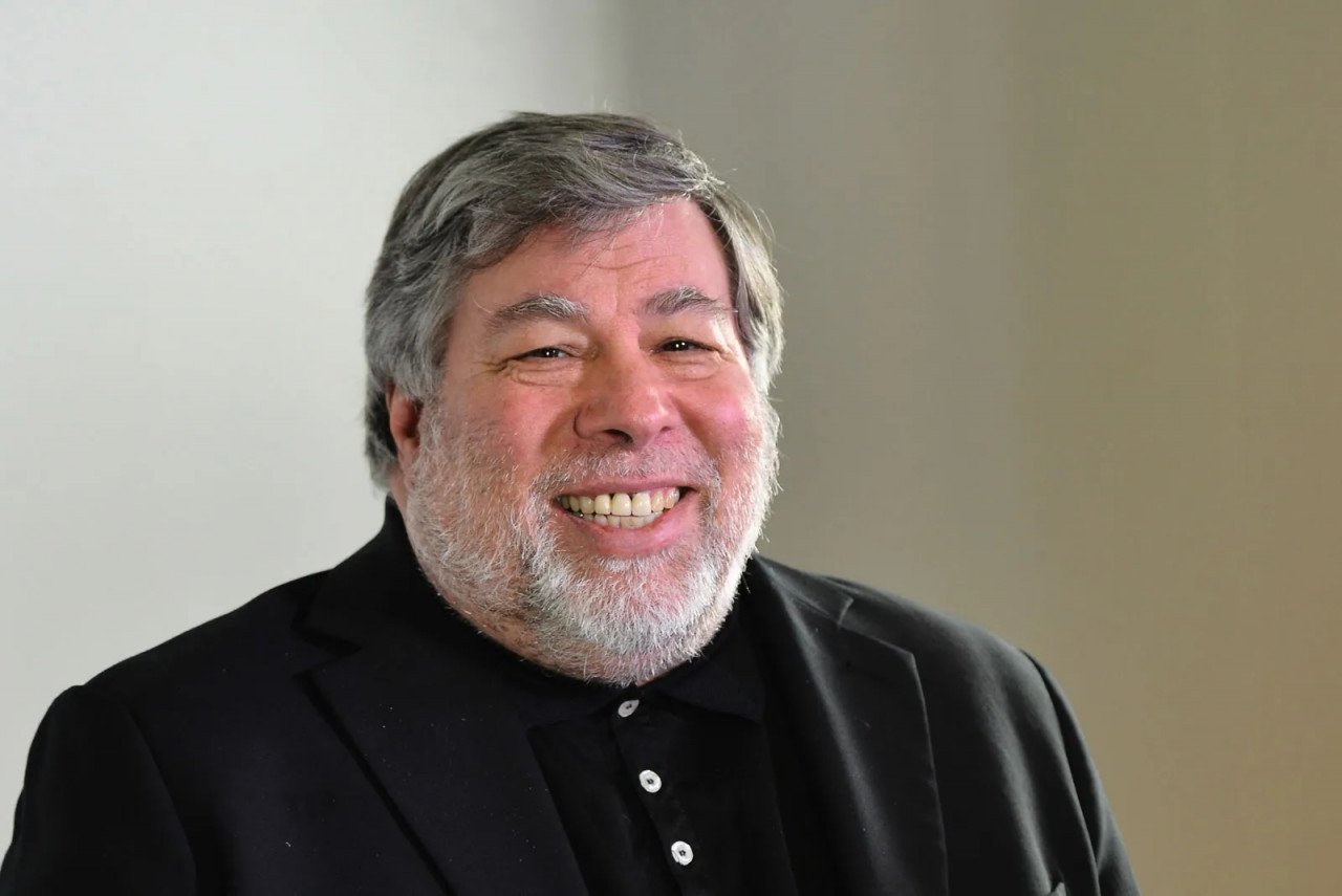Steve Wozniak - Gambar britannica.jpg