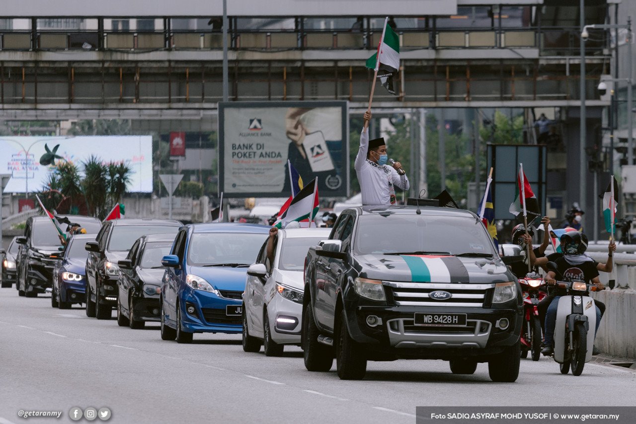Kempen bantahan ini diadakan menerusi konvoi kenderaan yang membawa bendera Palestin di hadapan bangunan kedutaan Amerika Syarikat di Kuala Lumpur.