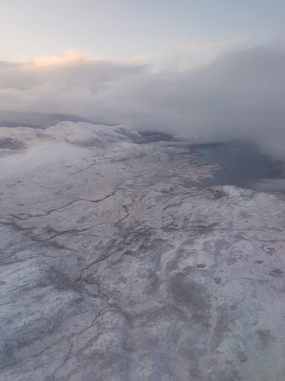 Tromso dari tingkap pesawat