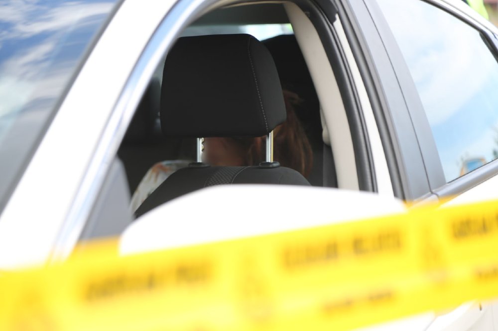Polis menahan seorang wanita yang merupakan suspek kes rempuh seorang anggota polis di Jalan Sepanggar, Kota Kinabalu pagi tadi.
