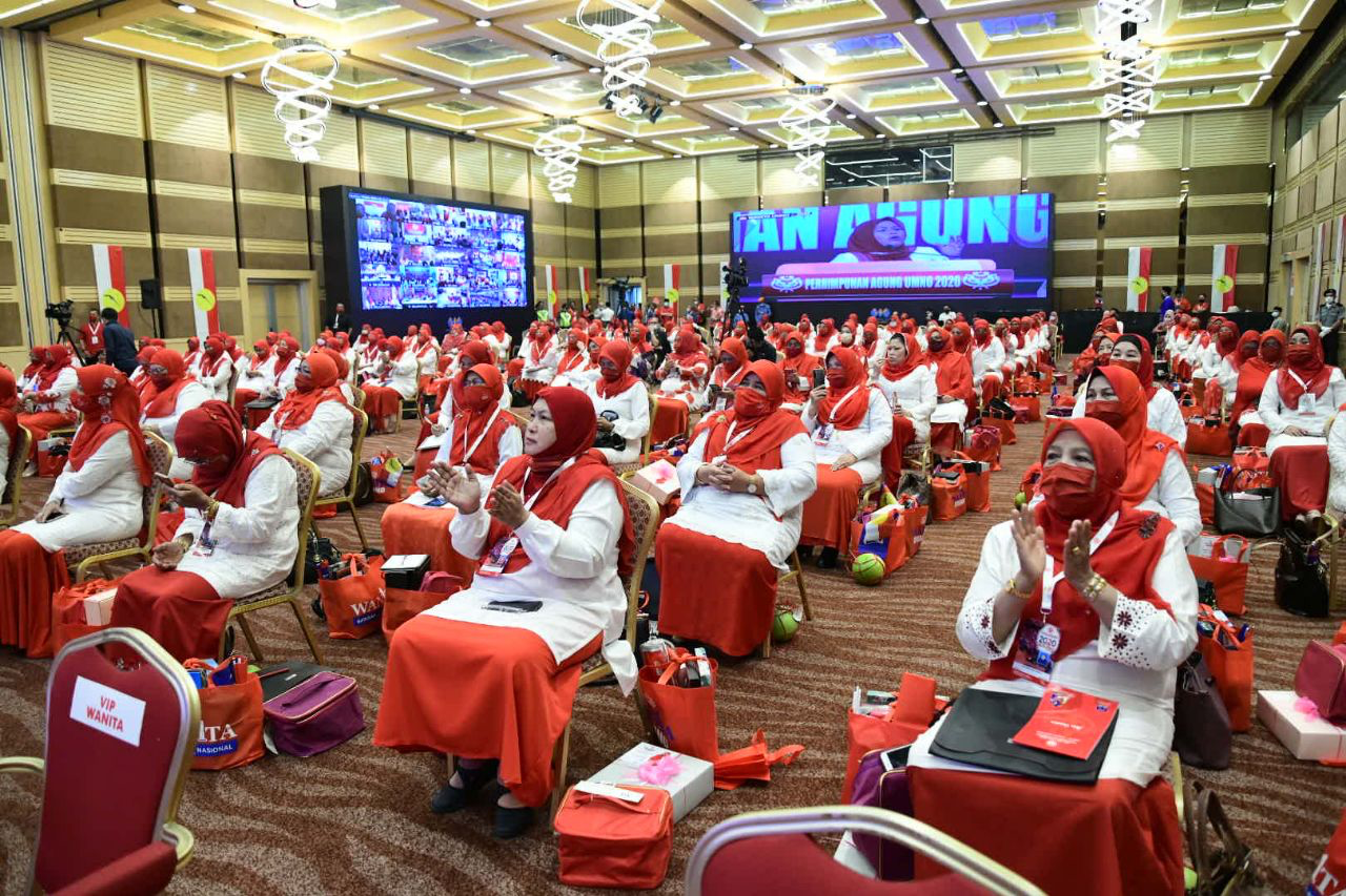 Persidangan Agung UMNO dijalankan dengan syarat SOP yang ketat.