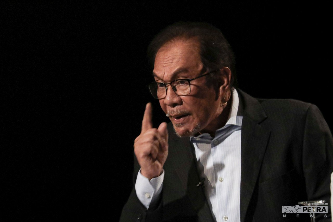 Anwar Ibrahim - Gambar oleh Syeda Imran