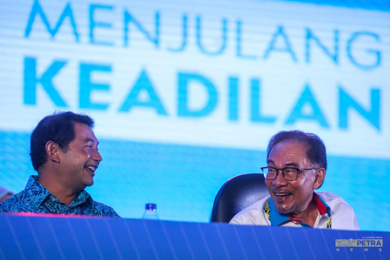 Anwar Ibrahim percaya percaya, tokoh muda yang lain turut mempunyai kapasiti untuk membawa perubahan - Gambar oleh Sairien Nafis