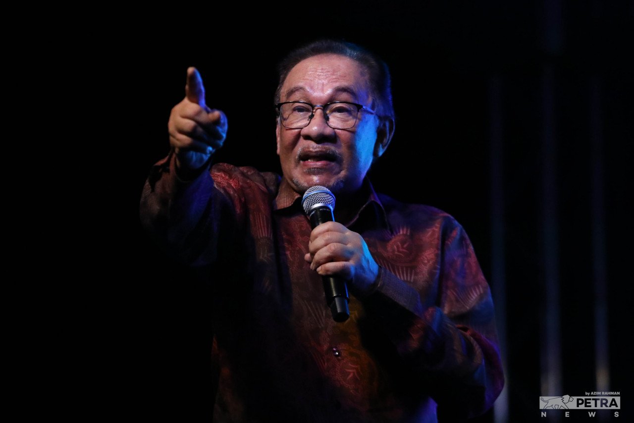 Sebagai seorang ahli politik yang teruji dalam pertempuran, tidak ada keraguan bahawa jika mana-mana rakyat Malaysia boleh menyahut cabaran dan menyatukan pasukan pesaing, ia adalah Anwar - Gambar Fail