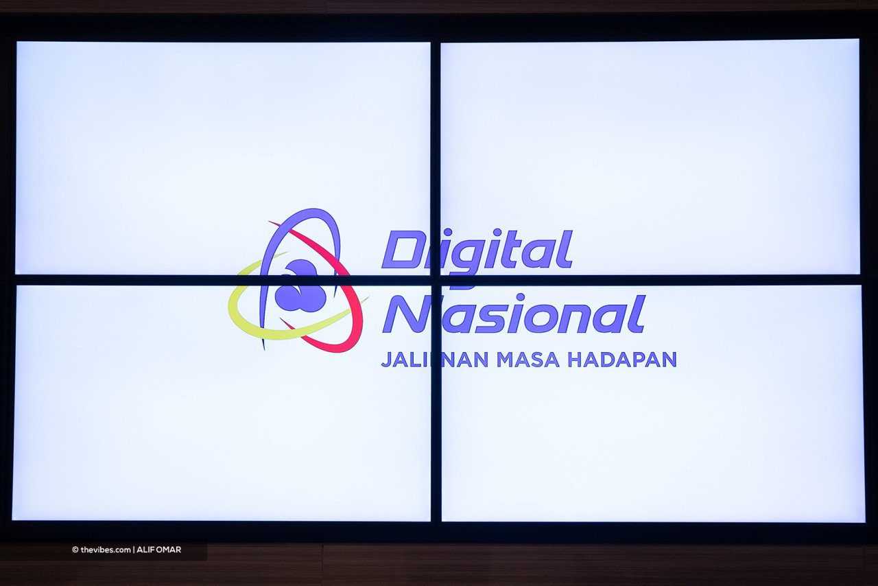 Kos DNB adalah telus sepenuhnya dan termasuk dalam pelan perniagaan terperinci yang telah diluluskan oleh Suruhanjaya Komunikasi dan Multimedia Malaysia (SKMM) berikutan penelitian menyeluruh - Gambar Fail