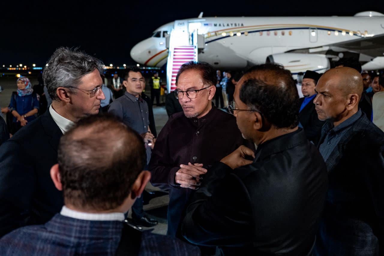 Pada 15 Februari Anwar melawat lokasi kejadian sebagai solidariti dengan Turkiye dan melihat sendiri usaha menyelamat pasukan Malaysia - Gambar Fail