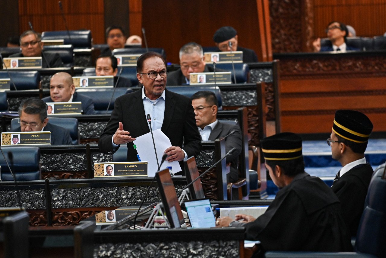 Saifuddin berkata sejak PMQ diperkenalkan di Parlimen, tiada seorang pun daripada tiga pemimpin kanan PN pernah mengemukakan soalan kepada Perdana Menteri.