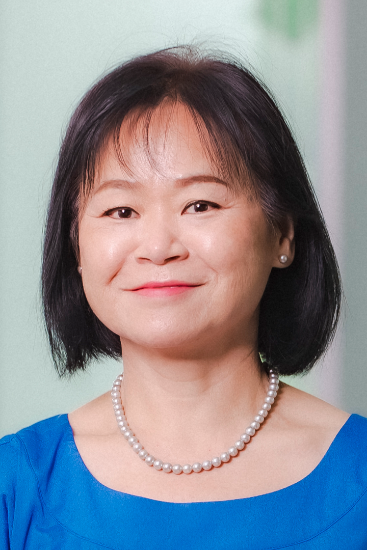 Profesor Madya Dr Verna Lee Kar Mun