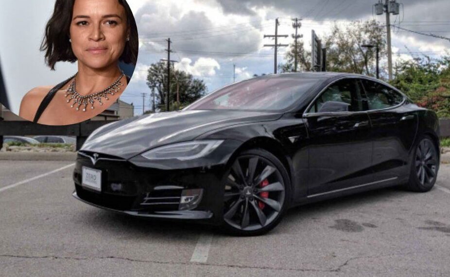 Michelle Rodriguez memilih Tesla Model S sebagai koleksi kenderaannya - gambar evtopspeed.com 