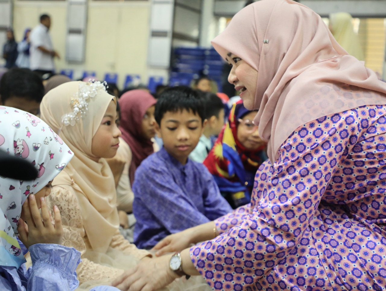 Menteri Pendidikan, Fahdlina Sidek ketika sambutan Hari Kanak-kanak peringkat sekolah di SK Putrajaya Presint 11 (1) pada 21 November. - gambar media sosial Fadhlina Sidek