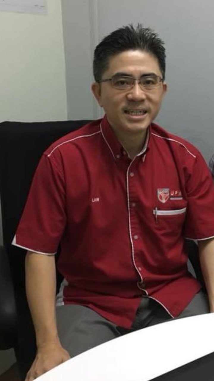 Profesor Madya Dr Law Teik Hua 