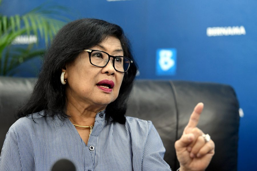Rafidah Aziz - Gambar Bernama