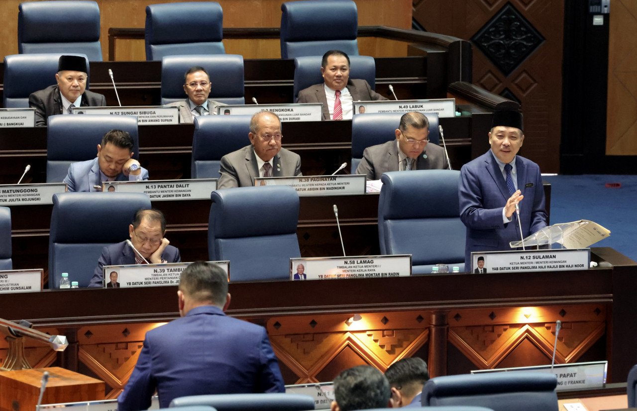 Sabah mempunyai 73 kerusi Dewan Undangan Negeri (DUN), ditambah tujuh ADUN dilantik, iaitu empat daripada GRS, UMNO (2) dan PAS (1) - Gambar Bernama
