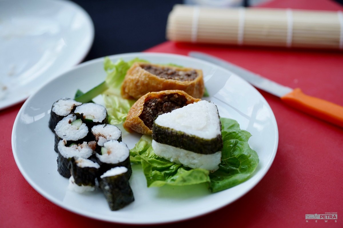 Sushi dan onigiri yang dihasilkan peserta