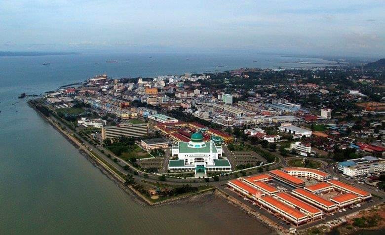 Kerajaan Negeri memberi tumpuan pembangunan bandar sempadan seperti Tawau dan kawasan sekitar sempena perpindahan ibu negara Indonesia di Kalimantan Timur.