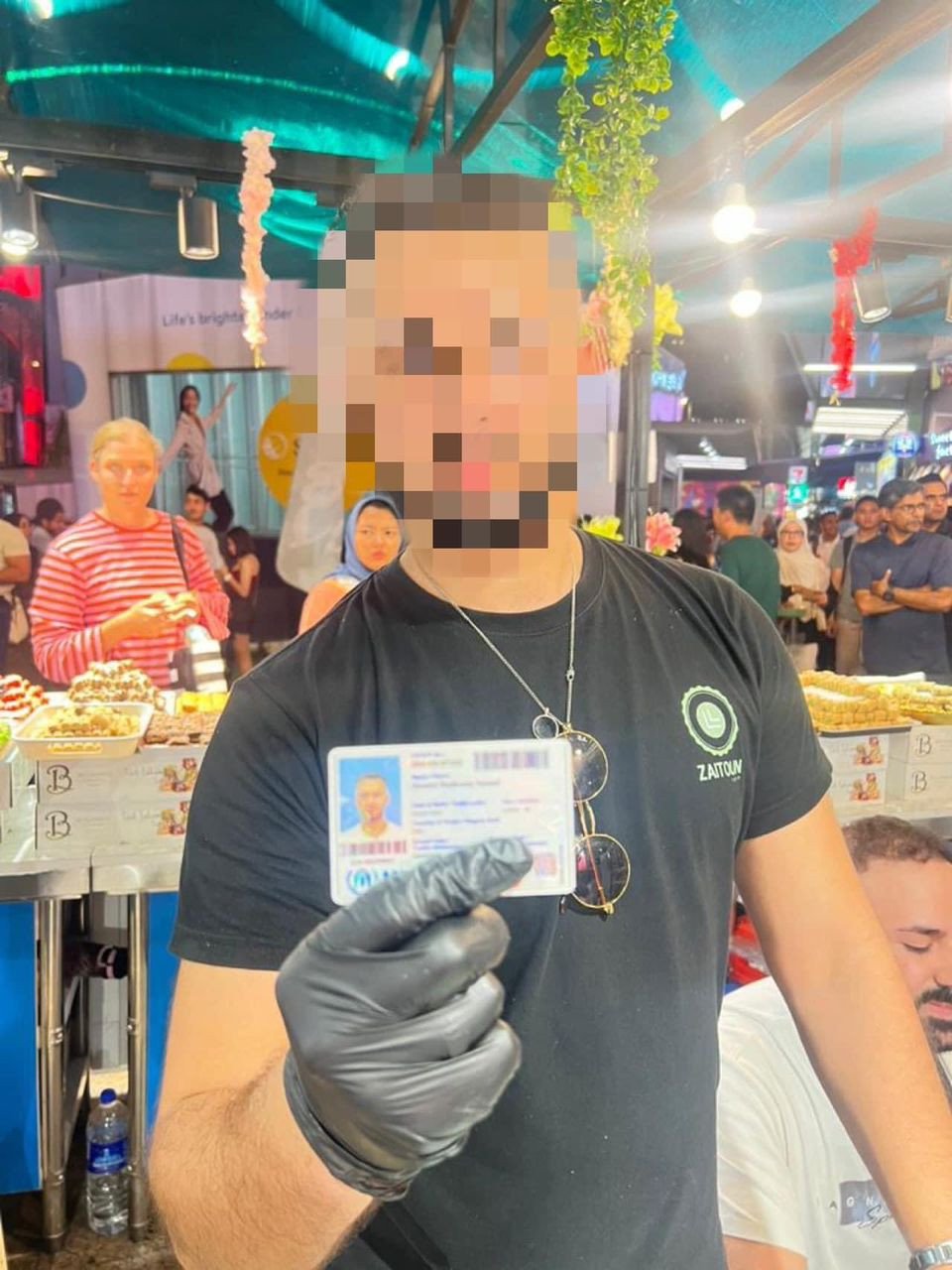 Siasatan mendapati premis dfikendalikan warga asing tanpa permit yang sah - gambar Facebook