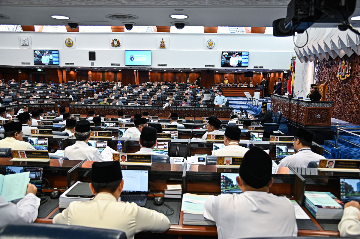 Anwar berkata kerajaan menyasarkan kira-kira 130,000 rakyat akan dilepaskan daripada status muflis sebaik pindaan akta tersebut diluluskan kelak.