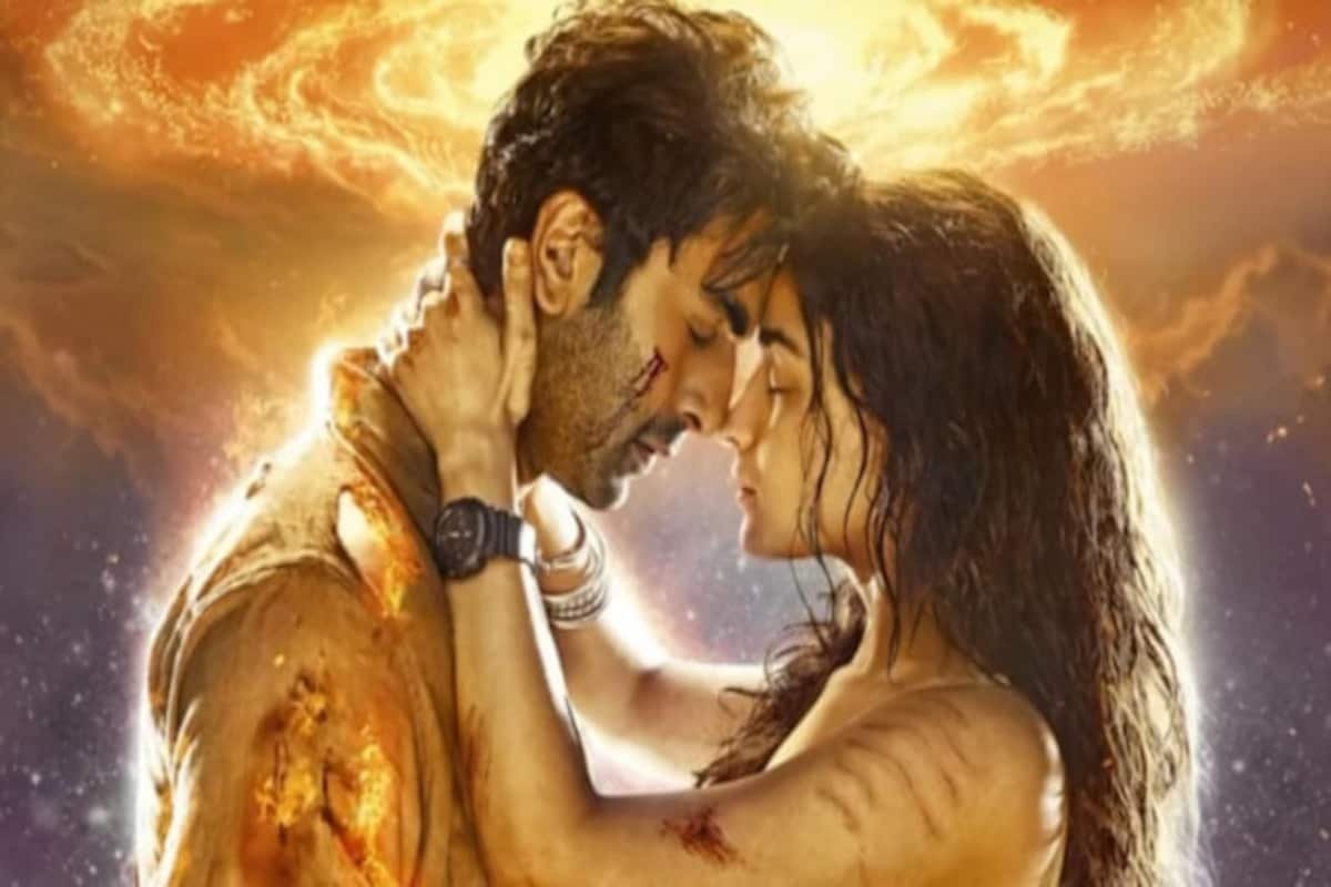 Filem 'Brahmastra' diterajui Ranbir Kapoor dan Alia Bhatt - Gambar Fail