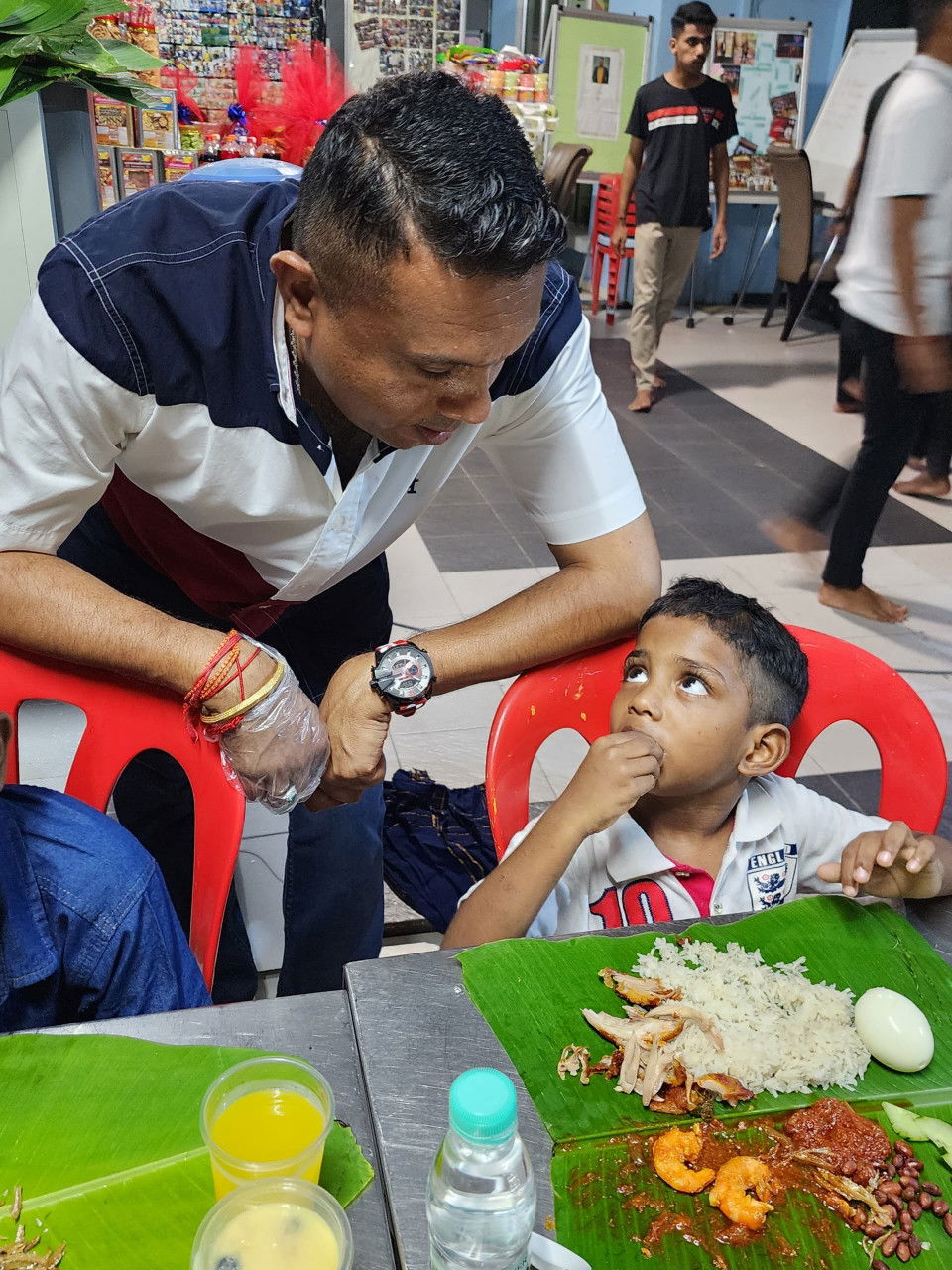 Menyantuni anak yatim antara perkara yang tidak akan ditinggalkan Sivakumar Nadarajah setiap kali beliau menyampaikan sumbangan