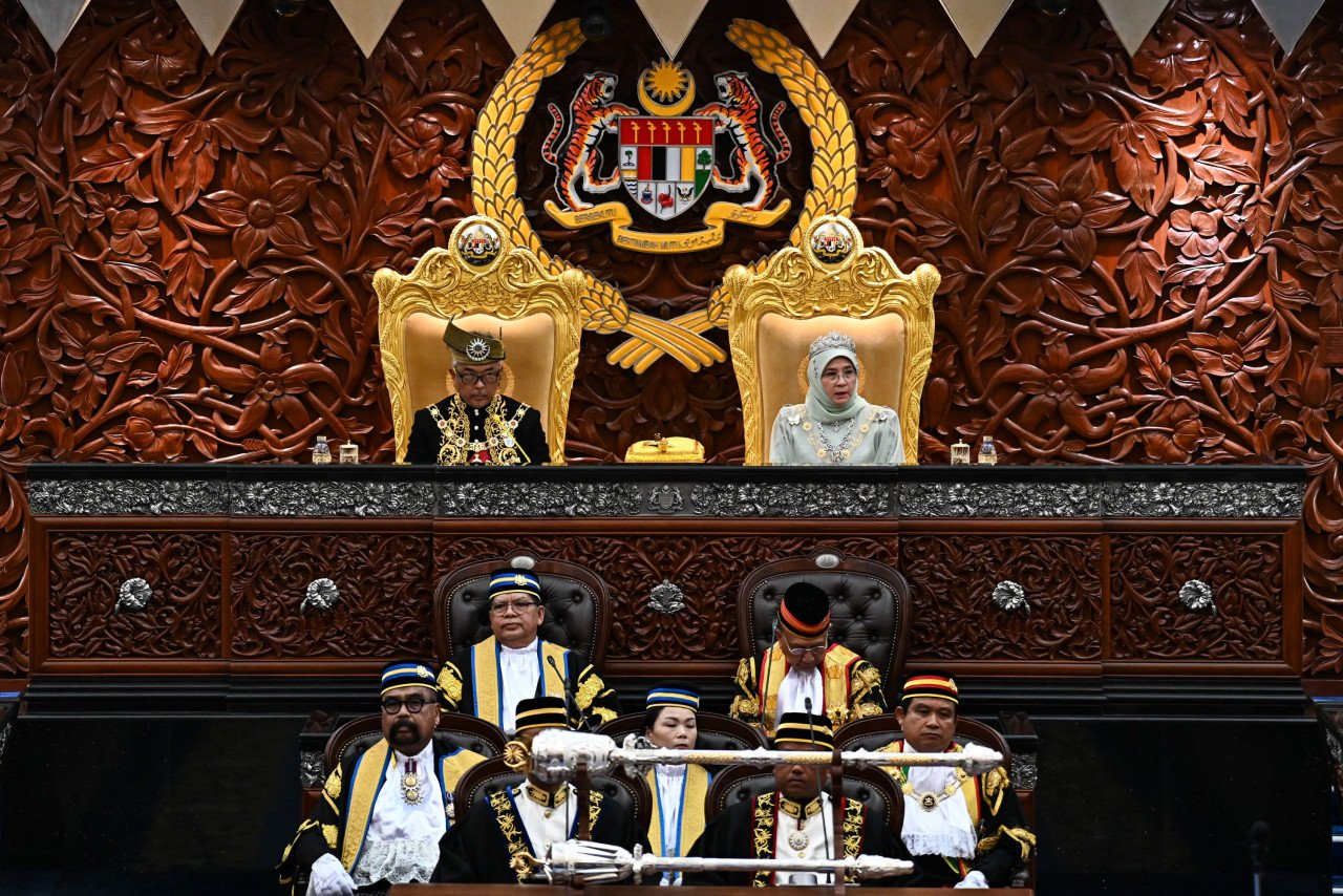 Baginda seterusnya bertitah bahawa rantaian krisis politik yang tidak berkesudahan boleh dielakkan sekiranya episod yang membawa kepada peletakan jawatan Dr Mahathir sebagai Perdana Menteri Ke-7 tidak berlaku - Gambar Japen