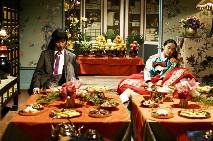 Salah satu babak dalam drama romantik Princess Hours atau Goong (2006). 