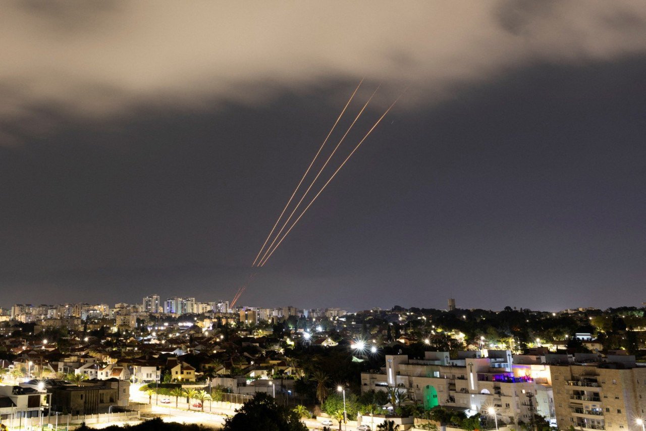 Serangan peluru berpandu Iran terhadap Israel dapat dilihat dengan jelas, lapor media barat - gambar fail