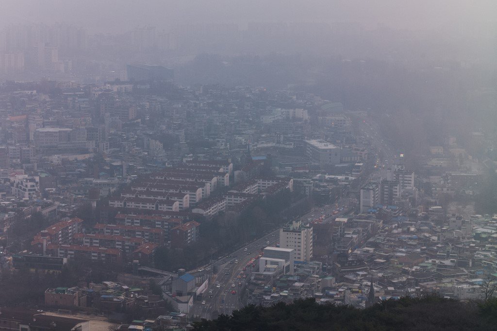 Pertubuhan Kesihatan Sedunia (WHO) menyenaraikan pencemaran udara sebagai satu lagi punca kanser paru-paru pada tahun 2013. - Gambar fail AFP